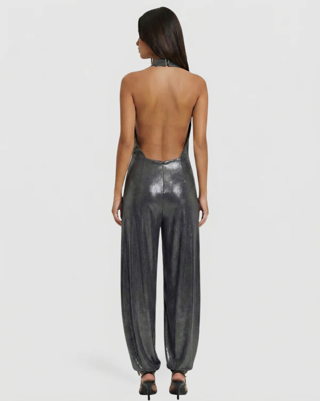 Combinaison à col halter brillante et originale
