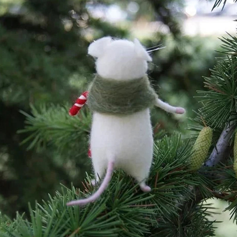 Handcrafted Felt Pumpkin Mouse Ornament for Halloween Seasonal Home and Festive Decor