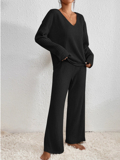 KATHY Ribbed Knitted 2-Piece Loungewear Set – Comfortable Sweater & Pants