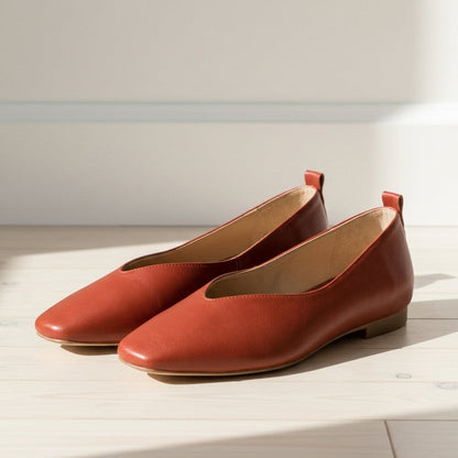 Low-Heeled Loafers for Women Faux Leather Round Toe – Elara