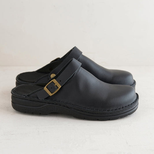 Orthopedic Leather Clogs With Slip On Comfort – Elara