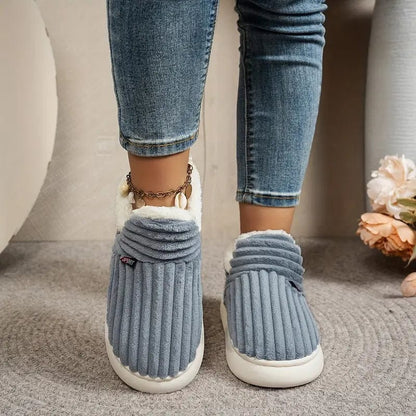 Lula Soft, Warm Unisex Slippers with Anti-Slip Soles for Indoor and Outdoor Use