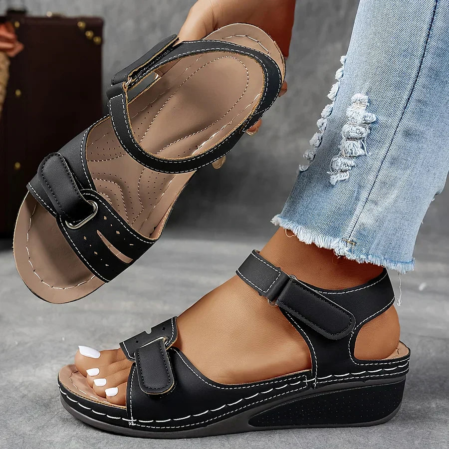 Adjustable Women's Walking Sandals for Ultimate Comfort