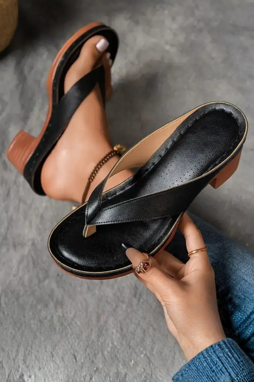 Women’s Toe Post Block Heel Sandals – Open Toe Slip-On Summer Heels