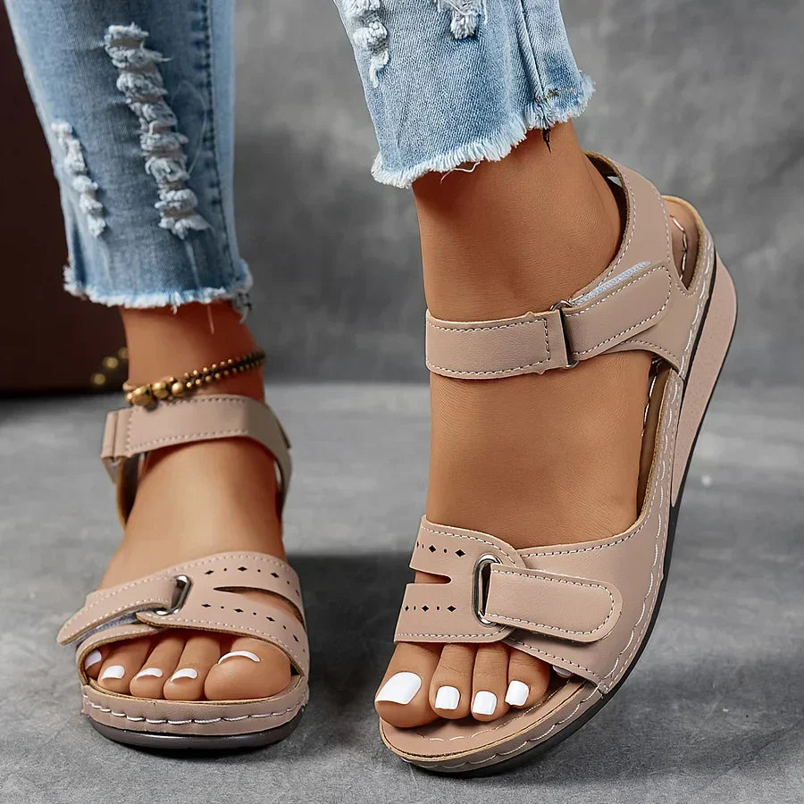 Adjustable Women's Walking Sandals for Ultimate Comfort
