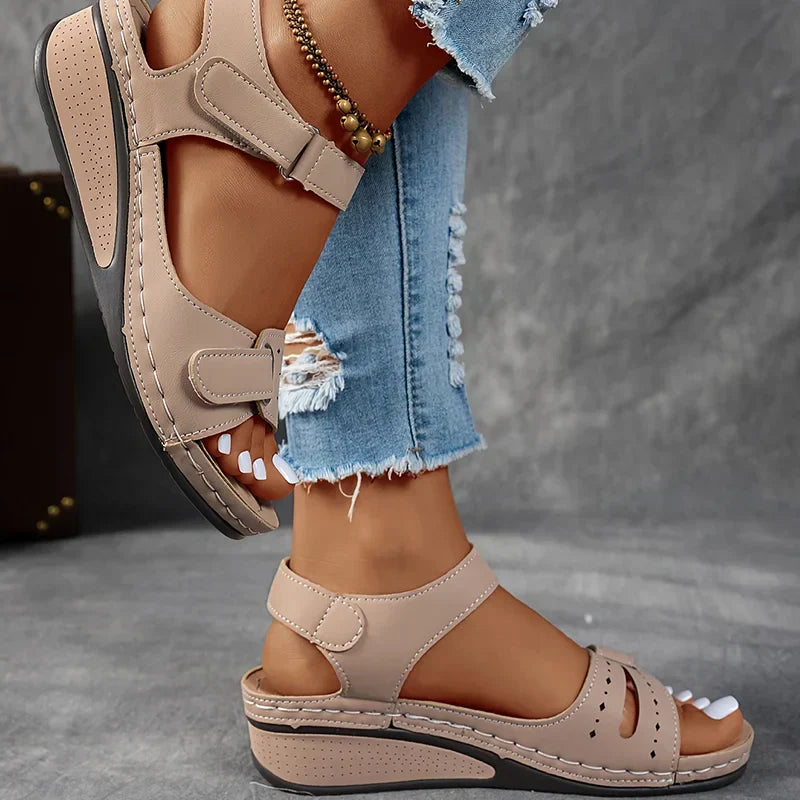 Adjustable Women's Walking Sandals for Ultimate Comfort