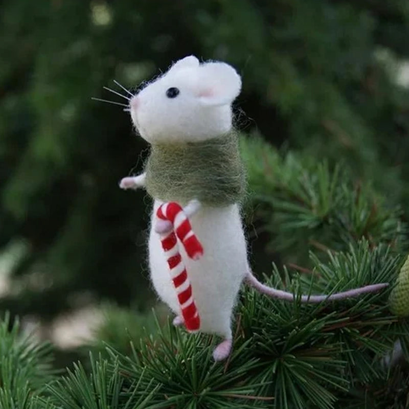 Handcrafted Felt Pumpkin Mouse Ornament for Halloween Seasonal Home and Festive Decor