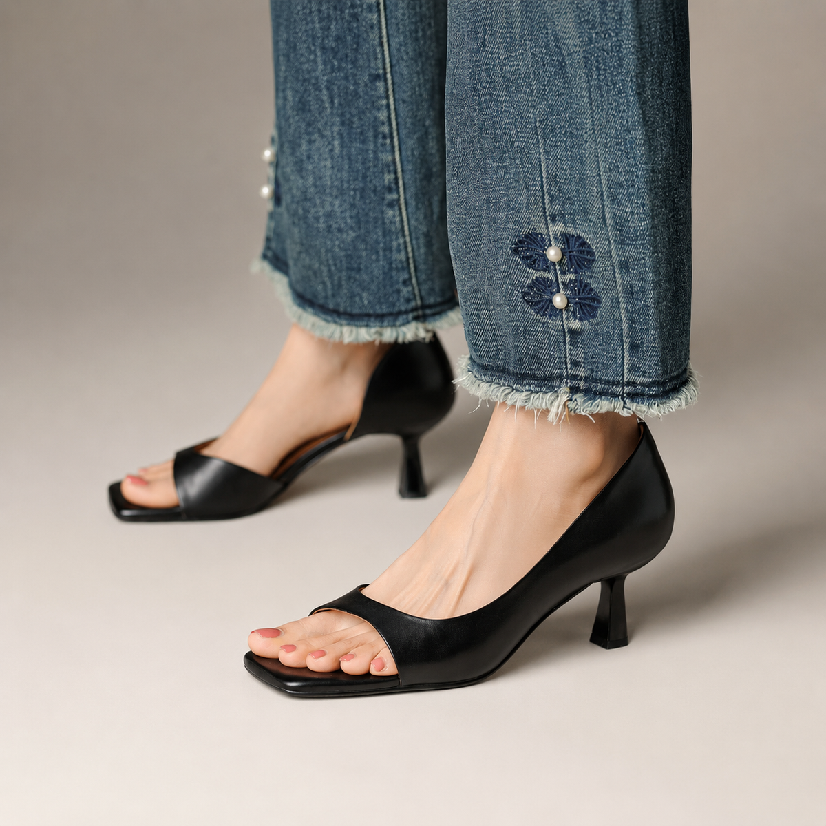Square-Toe Mules for Women Faux Leather Mid Heel – Aurelia