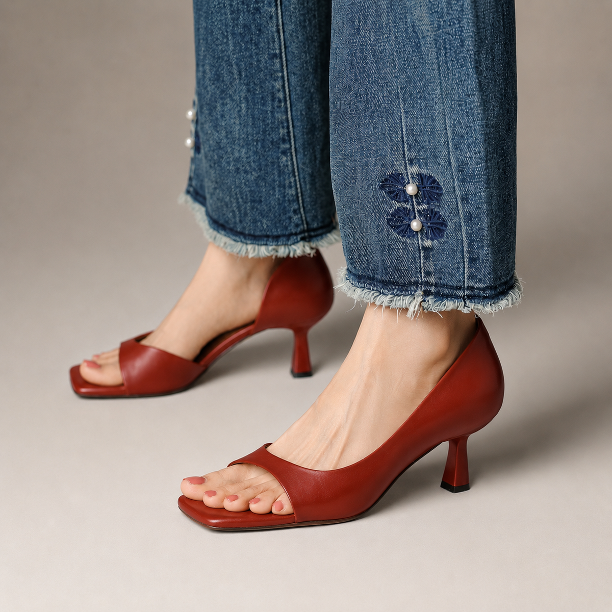 Square-Toe Mules for Women Faux Leather Mid Heel – Aurelia
