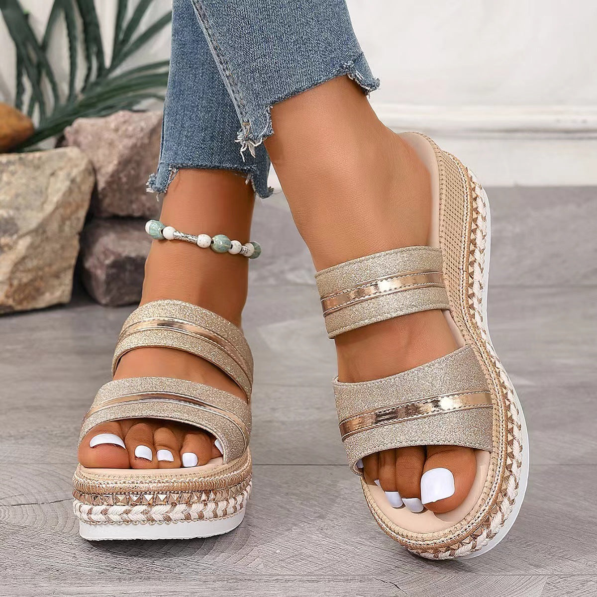 Daphne Platform Sandals with Comfortable Fit and Versatile Stylish Design