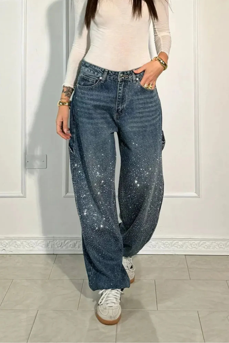Jean droit décontracté en denim bleu glamour avec détails en strass - Coupe décontractée