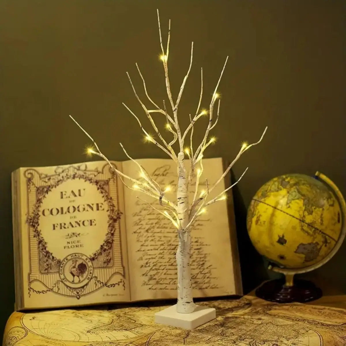 Halloween LED Birch Tree Lamp with USB & Battery Power – Illuminated Festive Decor for Seasonal Ambiance