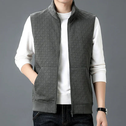 Athletic Grid-Textured Zip Vest with Wrinkle-Resistant Fabric