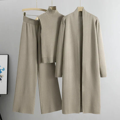 Elle Elegant Antonietta 3-Piece Classic Set with Timeless Style