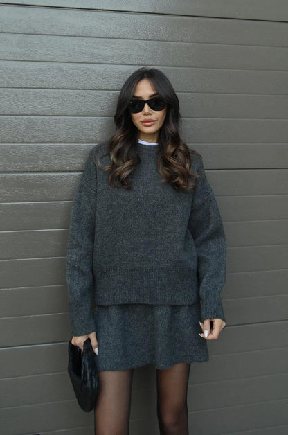 NEVA 2-Piece Oversized Sweater and Skirt Set for Women – Comfortable Stylish Outfit