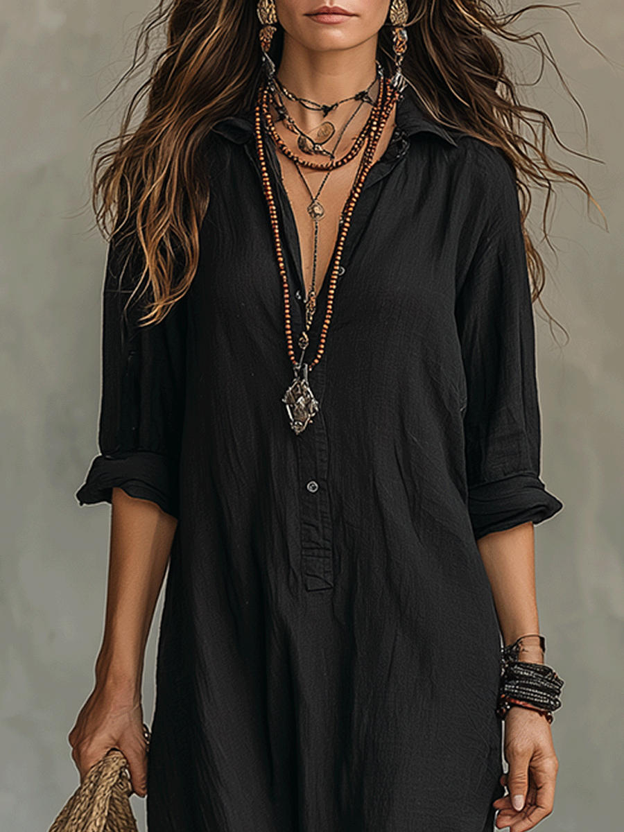 Robe maxi bohème avec design à boutons noirs sur le devant