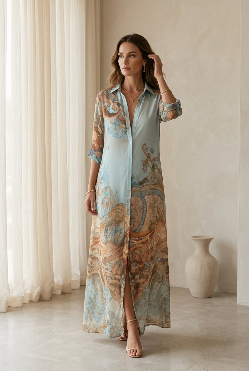 Robe maxi en mousseline bleue fleurie de style baroque