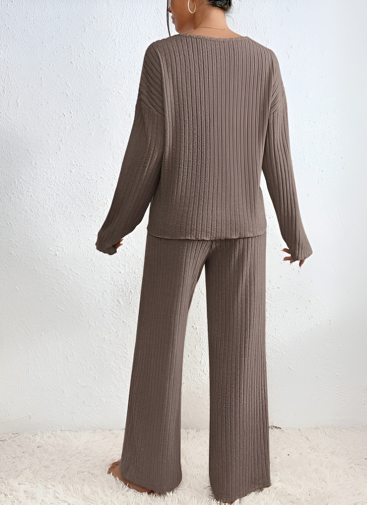 Wilma Ribbed V-Neck Sweater Set Comfortable Stylish Layering